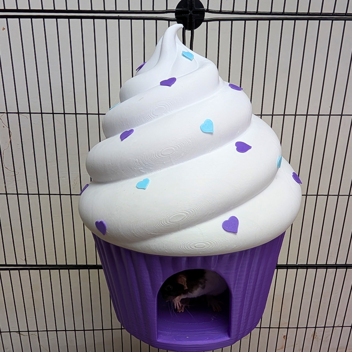 Cupcake Rat Hide & Bed | 3D Printed Rat Cave - styling photo