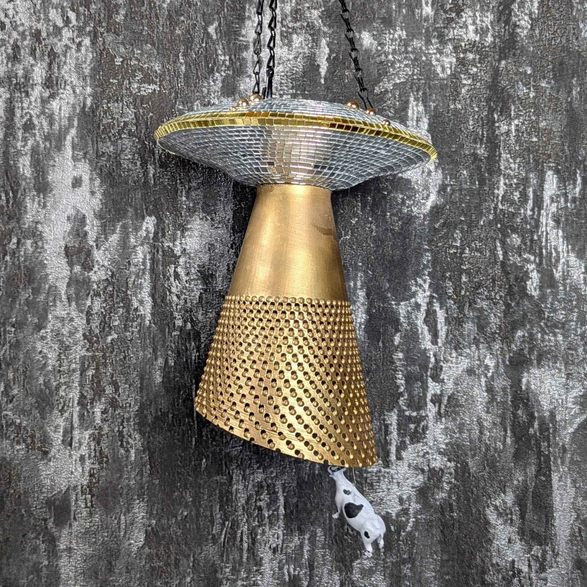 StarGlow UFO Planter - handcrafted decorative plant pot | Ripleys Nest