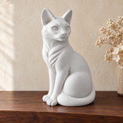 Chalk off-white personalised cat urn: short-haired hero