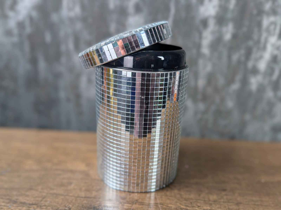 Mirrored Disco Kitchen Storage Canister Set lid or opening mechanism