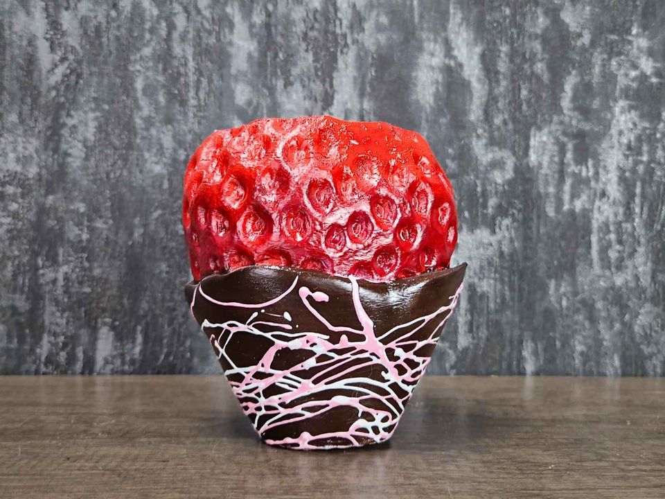 Strawberry & Chocolate Planter lifestyle context shot