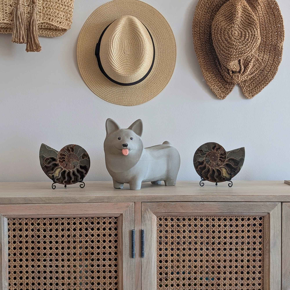 Handmade Corgi Stone Ornament with Heart in-use demonstration