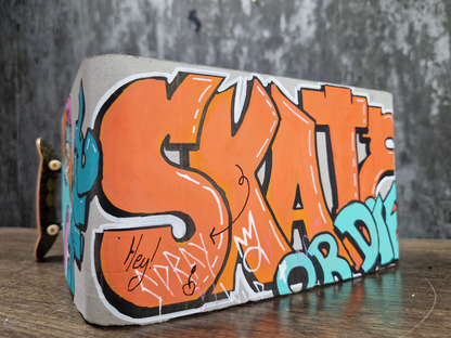 Graffiti Quarterpipe Planter