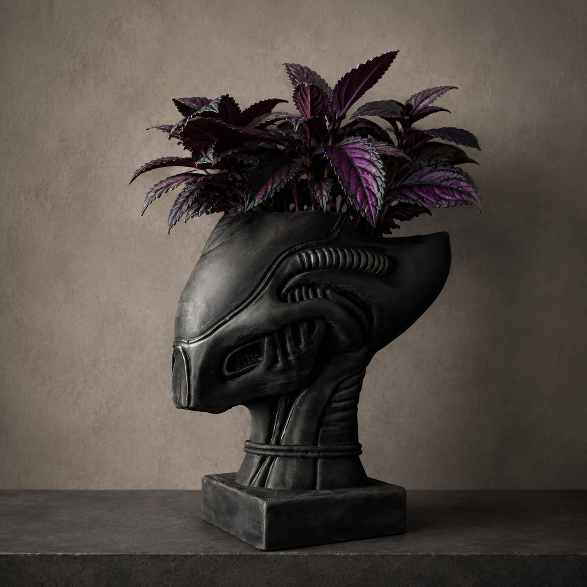 Alien Head Planter | Xenophyte Cast Stone Plant Pot product hero view