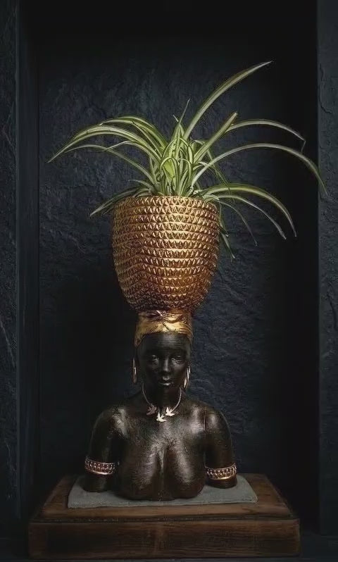 Load video: Harvest Goddess Planter