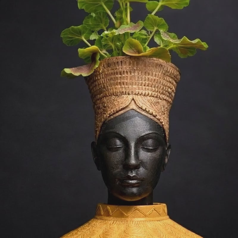 Nefertari head planter video