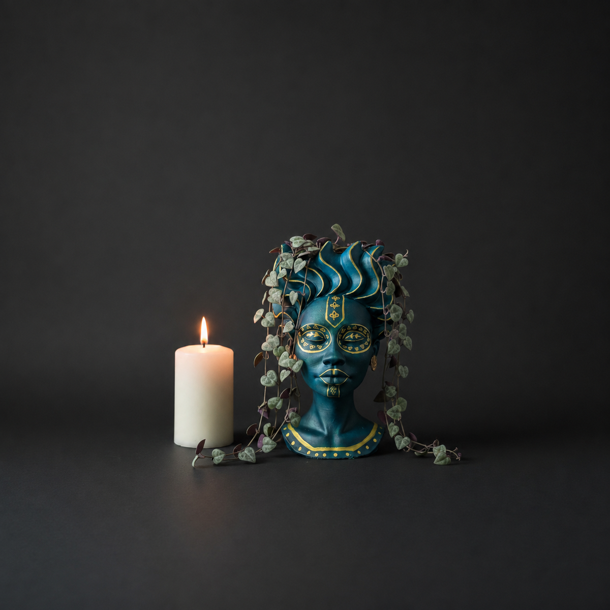 Teal face planter three quarter view