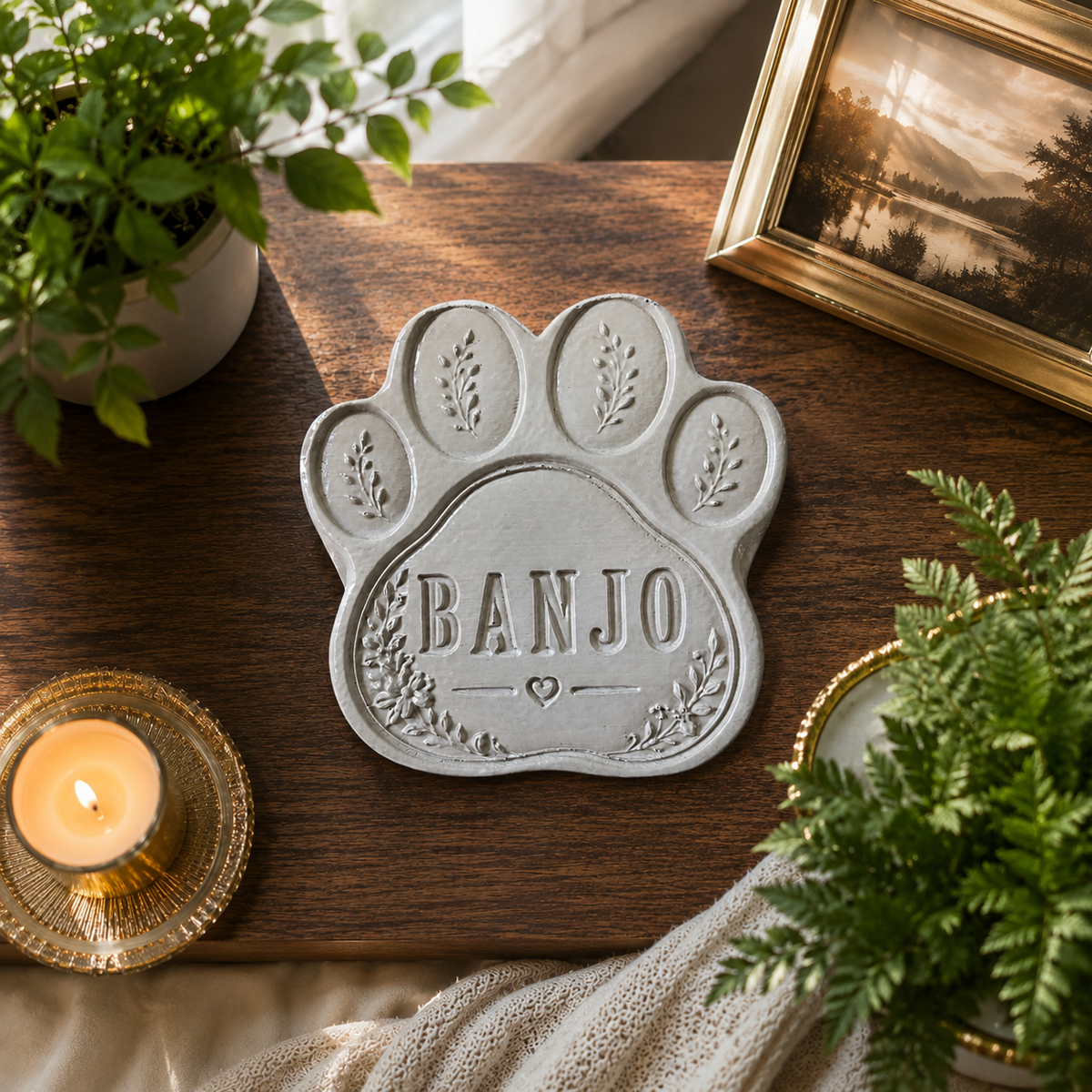 Personalised paw grave marker, product photo 2