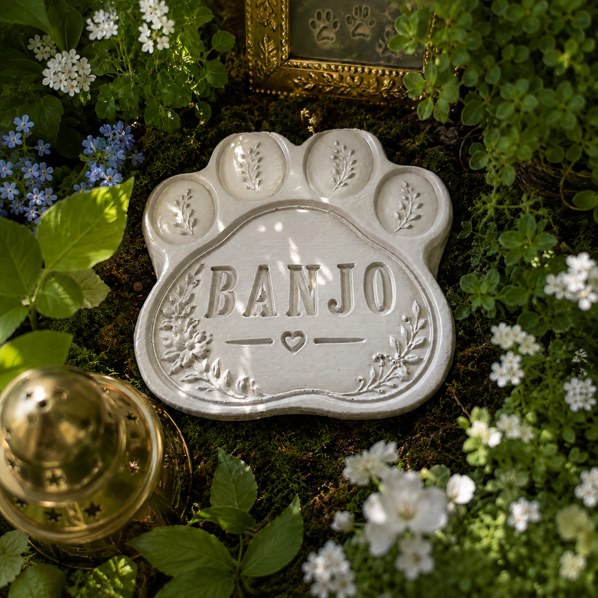 Personalised paw grave marker, product photo 8