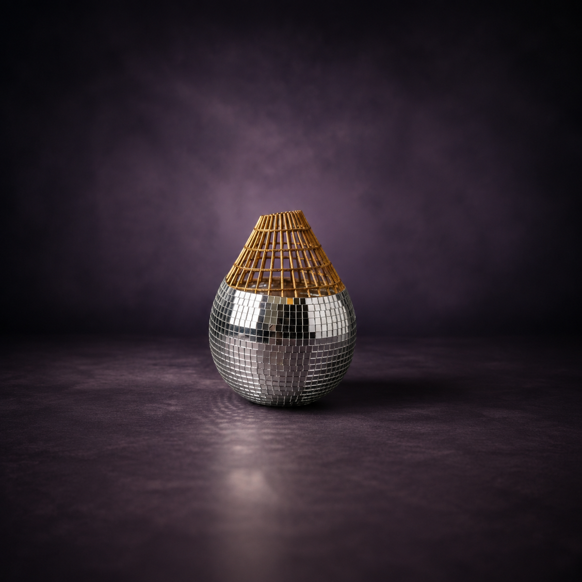 Mirror mosaic vase left angle
